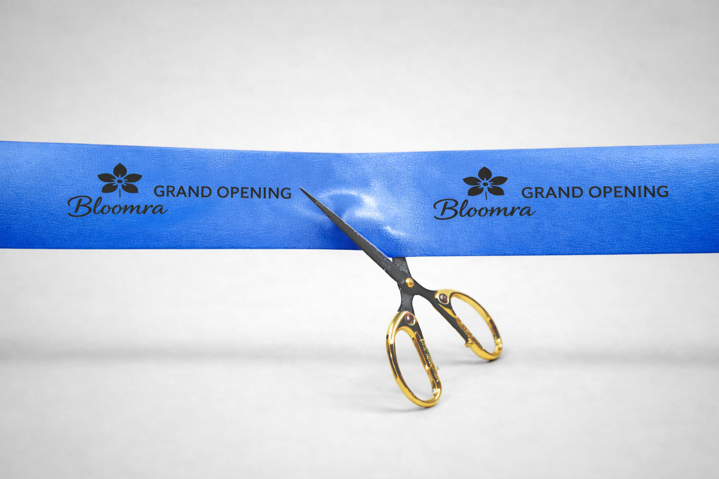 Avajaisnauha painatuksella