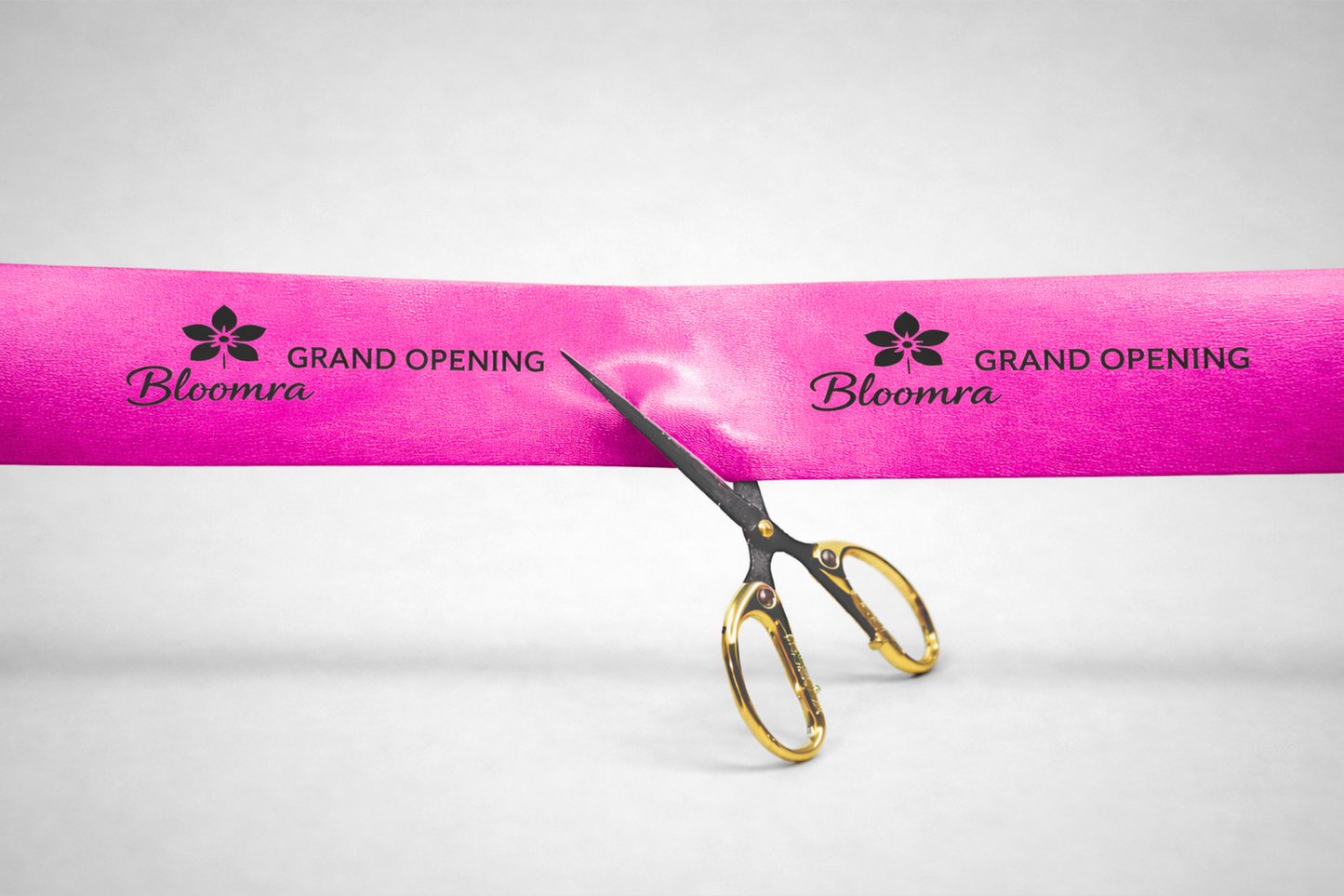 Avajaisnauha painatuksella